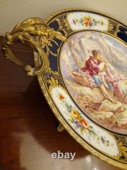 Coupe en porcelaine sevres signée chateau tuileries XIXe siecle louis philippe