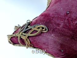 Coussin de mariage Napoléon III XIXe siècle velours rouge galon globe de mariée