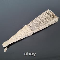 EVENTAIL Ancien Napoléon III Tulle Sequin XIXè Antique HAND FAN 19thC Ventaglio