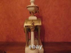 Elégante pendule XIX ème Napoléon III cage en verre marbre blanc et bronze doré