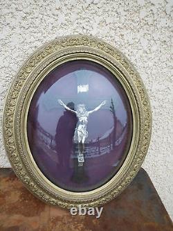 Ex Voto globe verre Crucifix Jesus old reliquary Napoleon III XIXe religion