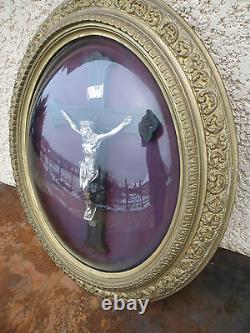 Ex Voto globe verre Crucifix Jesus old reliquary Napoleon III XIXe religion