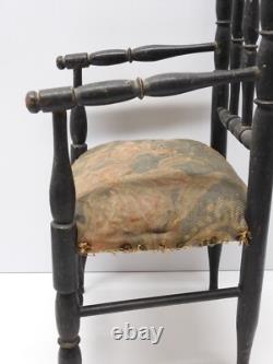 - FAUTEUIL de POUPEE XIXe NAPOLEON III BOIS NOIRCI Tissu origine sorti grenier D
