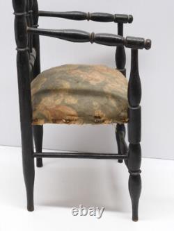 - FAUTEUIL de POUPEE XIXe NAPOLEON III BOIS NOIRCI Tissu origine sorti grenier D