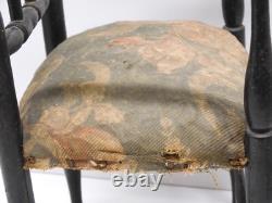 - FAUTEUIL de POUPEE XIXe NAPOLEON III BOIS NOIRCI Tissu origine sorti grenier D