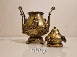 France art sacré Brûle encens / parfum Bronze massif, décor de 4 putti XIX