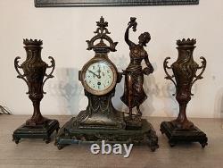 Garniture de cheminée En Régule Fin XIX ÉPOQUE NAPOLÉON III