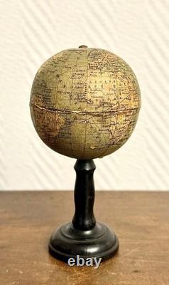 Globe terrestre miniature 12cm ancien XIX 19è mappemonde LNK curiosité bois
