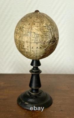 Globe terrestre miniature ancien XIX 19è mappemonde Forest terrestrial curiosité