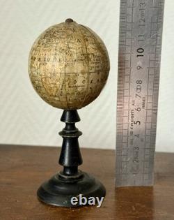 Globe terrestre miniature ancien XIX 19è mappemonde Forest terrestrial curiosité
