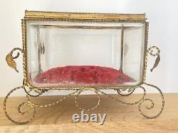 Grand Coffret à Bijoux en métal doré verre biseauté velours rouge XIXe Mariage