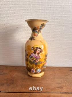 Grand Vase Porcelaine Paris XIXe Napoléon III Portrait Jeune Femme Émaux Relief
