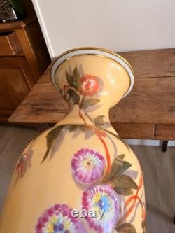 Grand Vase Porcelaine Paris XIXe Napoléon III Portrait Jeune Femme Émaux Relief