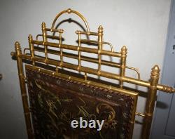 Grand ecran pare feu Napoleon III Broderie Bois doré Bambou XIX ème