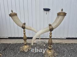 Grande paire de cornes décoratives XIXe en monture bronze doré 62 cm