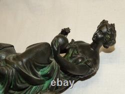 -JOLI ANCIEN SUJET REGULE PATINE NOIRE NAPOLEON III XIXe SOCLE BOIS NOIRCI D