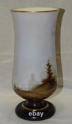 -JOLI VASE NAPOLEON III OPALINE DE CRISTAL décor PEINT XIXe collection vitrine D