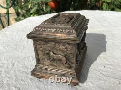 Joli Petit coffret à bijoux boîte métal argenté décor animaux Napoléon III XIXè