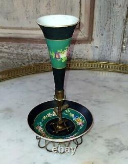 Jolie baguier porcelaine vase cornet bronze laiton XIX ème Napolèon III