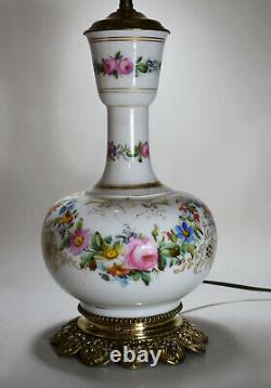 Lampe En Porcelaine De Paris. XIX ème