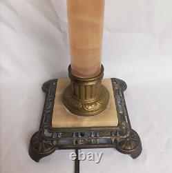 Lampe de table Napoléon III en albâtre et régule XIXe S. Hauteur 40 cm