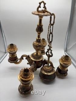 Lustre ancien bronze doré style Napoléon Iii à 3 bras décor rocaille XIXe siècle