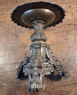 MAGNIFIQUE CASSOLETTE OU CENTRE DE TABLE EN BRONZE A DECOR VEGETAL XIX ème S