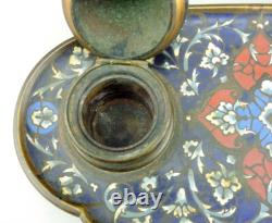 Magnifique Encrier en émail cloissoné et bronze doré Napoléon III fin du XIXe Magnifique Encrier en émail cloissoné et bronze doré Napoléon III fin du XIXe
