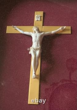 Magnifique cadre coffret XIXe Louis Philippe Napoléon III Christ sur La Croix