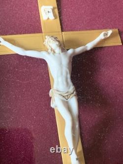 Magnifique cadre coffret XIXe Louis Philippe Napoléon III Christ sur La Croix