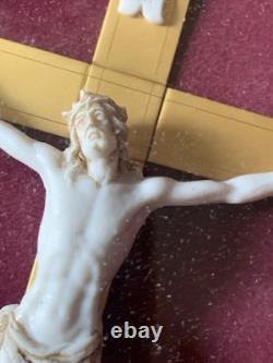 Magnifique cadre coffret XIXe Louis Philippe Napoléon III Christ sur La Croix