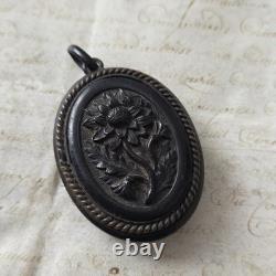 Médaillon Gutta Percha Napoléon III XIXè Victorian Mourning Locket Pendant
