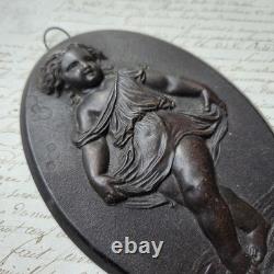 Médaillon Gutta Percha Putti XIXè Napoléon III Second Empire N°1