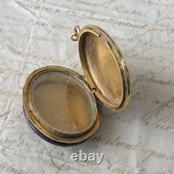 Médaillon Pendentif Plaqué Or avec Corbeille en Argent Email Bleu Onyx Fin XIXè