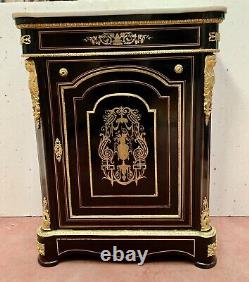 Meuble A Hauteur d'Appui Napoléon III En Bois Et Marqueterie De Laiton XIX Siècl