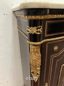 Meuble A Hauteur d'Appui Napoléon III En Bois Et Marqueterie De Laiton XIX Siècl