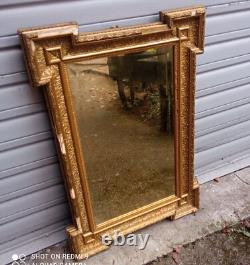 Miroir de style Napoléon III doré à la feuille XIXe siècle A restaurer