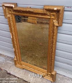 Miroir de style Napoléon III doré à la feuille XIXe siècle A restaurer