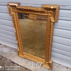 Miroir de style Napoléon III doré à la feuille XIXe siècle A restaurer