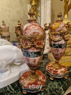 Paire De Cassolettes En Marbre Et Monture En Bronze, Époque Fin XIX Ème S