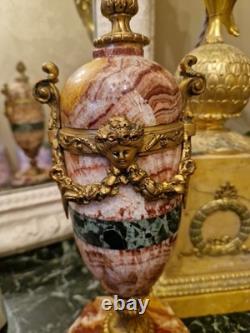 Paire De Cassolettes En Marbre Et Monture En Bronze, Époque Fin XIX Ème S