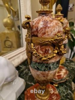 Paire De Cassolettes En Marbre Et Monture En Bronze, Époque Fin XIX Ème S