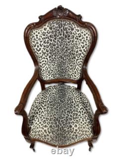 Paire de fauteuils de forme violonnée époque napoléon III en acajou époque XIXe