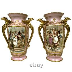 Paire de grands vases en porcelaine polychrome et rehauts d'or, XIXe