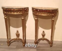 Paire de petites consoles en bois doré de style Louis XVI, fin du XIXe siècle, N