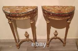 Paire de petites consoles en bois doré de style Louis XVI, fin du XIXe siècle, N