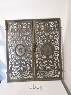 Paire de portes de facade XIX laiton ajouré style néo renaissance Napoléon III