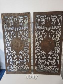 Paire de portes de facade XIX laiton ajouré style néo renaissance Napoléon III