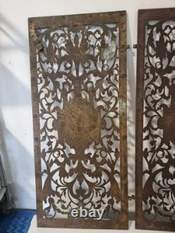 Paire de portes de facade XIX laiton ajouré style néo renaissance Napoléon III