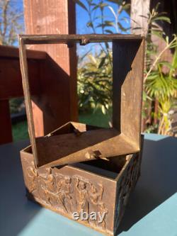 Paire de sabots de pied de meuble anciens en laiton- décor Néo Classique XIXe